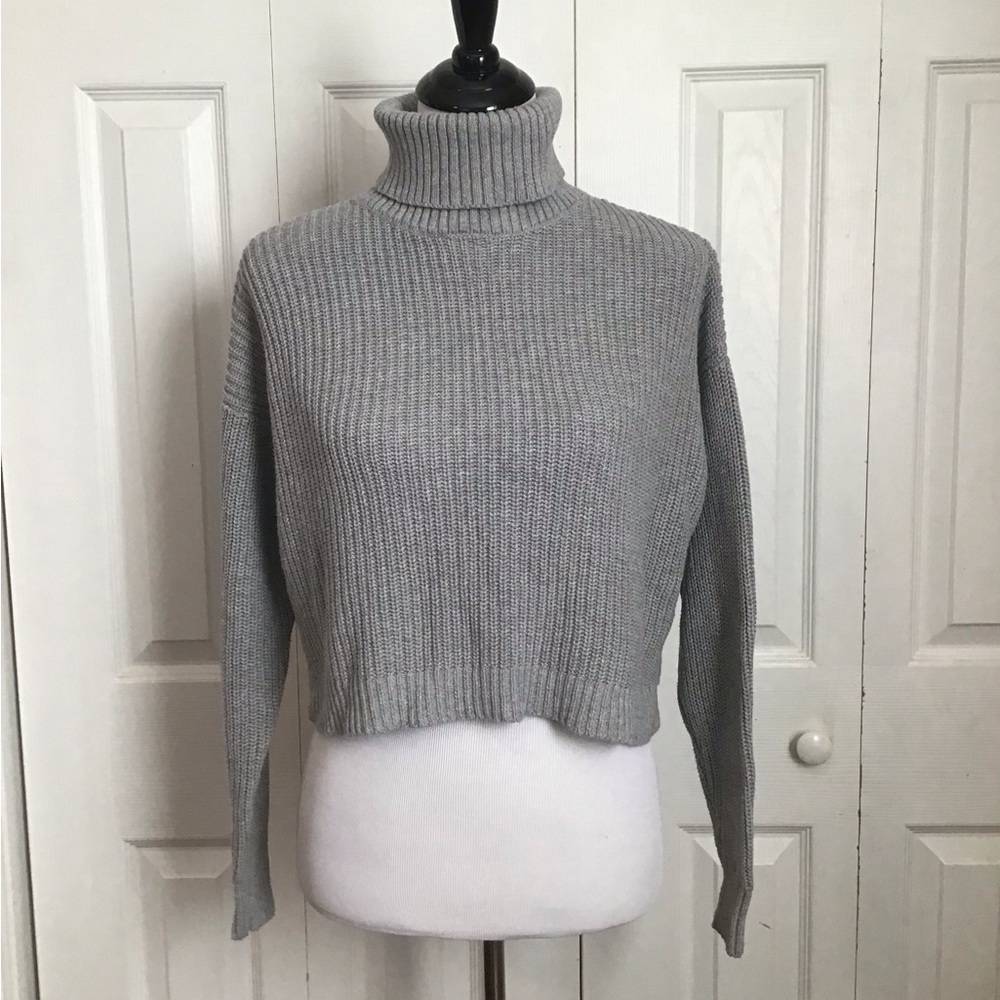 FOREVER 21 Women's Gray Knit Turtleneck Cropped Sweater